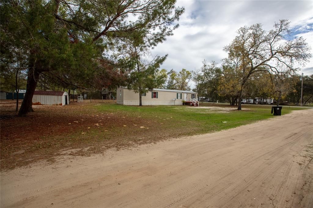 For Sale: $139,900 (3 beds, 2 baths, 924 Square Feet)