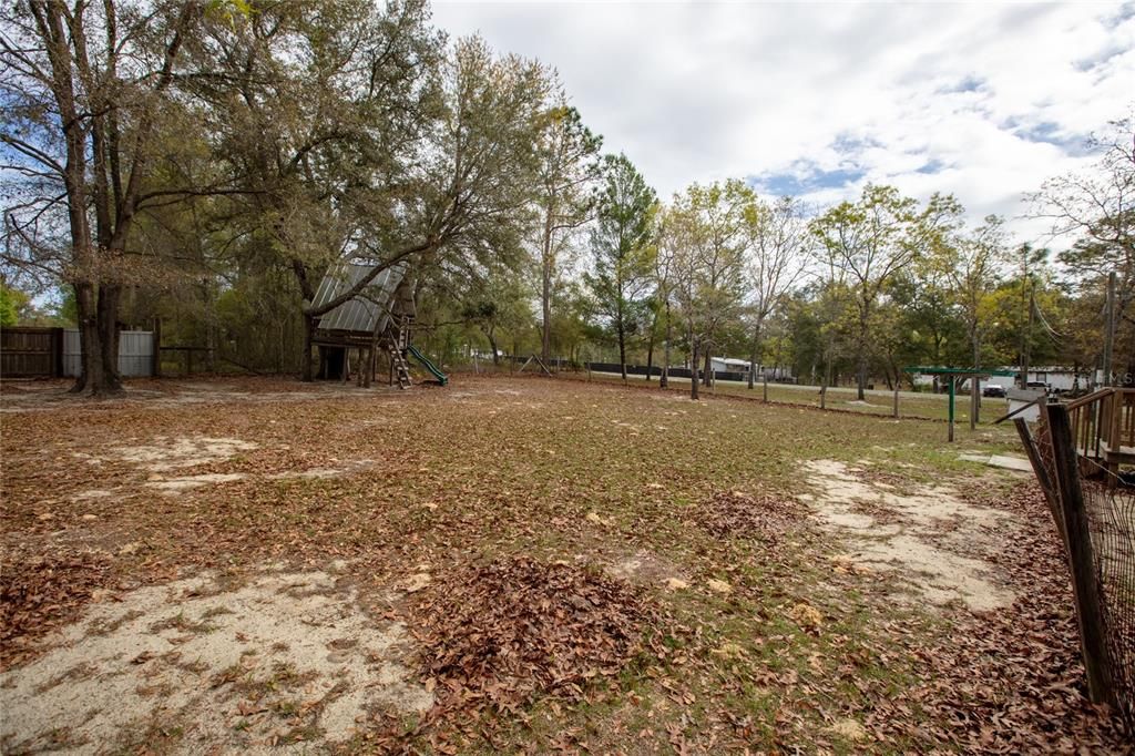 For Sale: $139,900 (3 beds, 2 baths, 924 Square Feet)