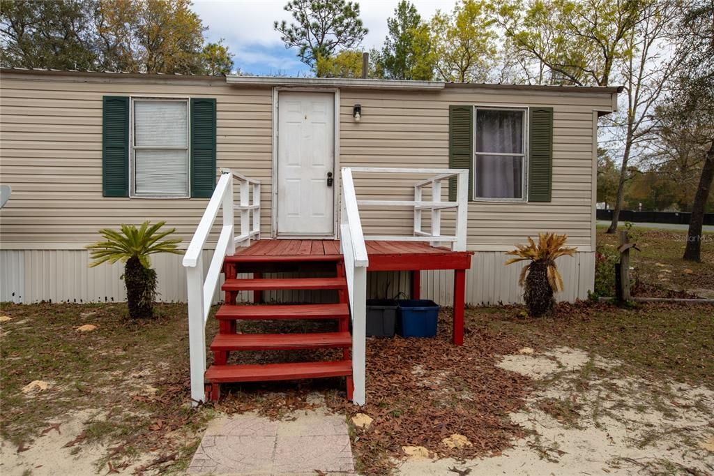 For Sale: $139,900 (3 beds, 2 baths, 924 Square Feet)