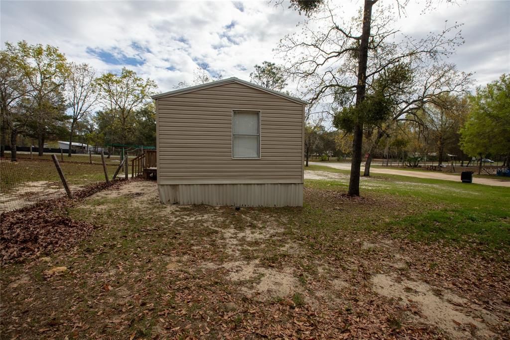 For Sale: $139,900 (3 beds, 2 baths, 924 Square Feet)