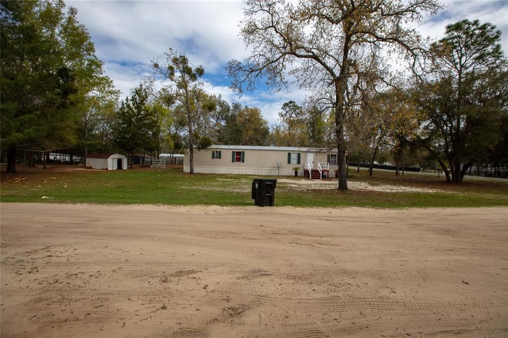 For Sale: $139,900 (3 beds, 2 baths, 924 Square Feet)