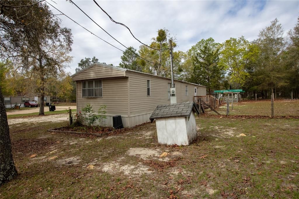 For Sale: $139,900 (3 beds, 2 baths, 924 Square Feet)