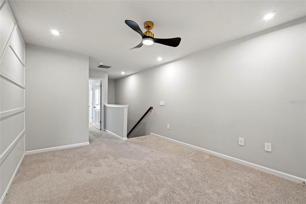 Active With Contract: $2,495 (3 beds, 2 baths, 1667 Square Feet)