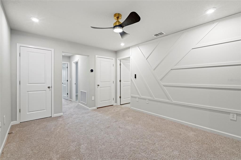 Active With Contract: $2,495 (3 beds, 2 baths, 1667 Square Feet)