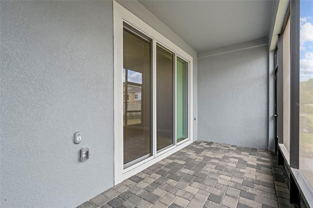 Active With Contract: $2,495 (3 beds, 2 baths, 1667 Square Feet)