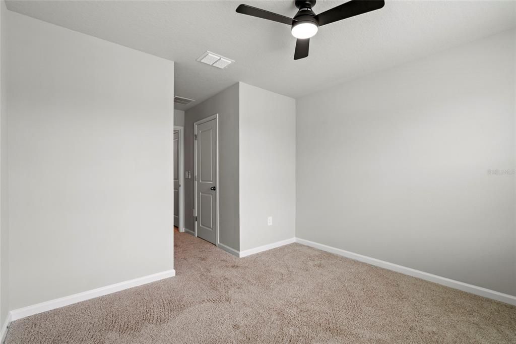 Active With Contract: $2,495 (3 beds, 2 baths, 1667 Square Feet)