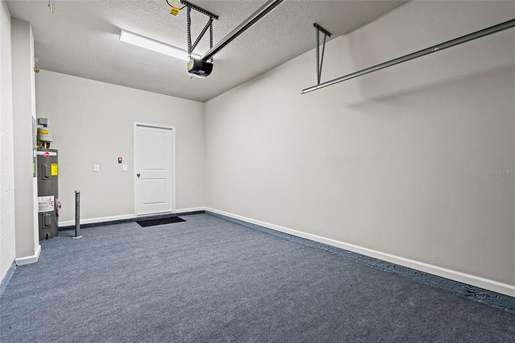 Active With Contract: $2,495 (3 beds, 2 baths, 1667 Square Feet)