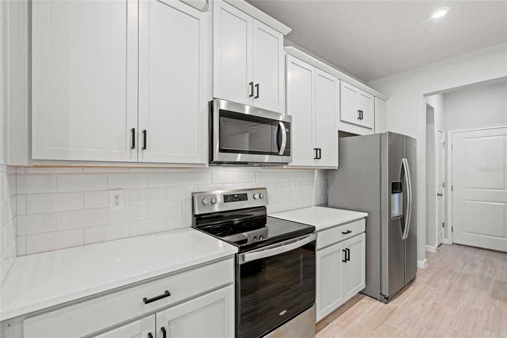 Active With Contract: $2,495 (3 beds, 2 baths, 1667 Square Feet)