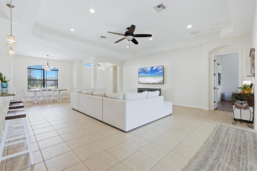 На продажу: $584,900 (3 спален, 3 ванн, 2533 Квадратных фут)