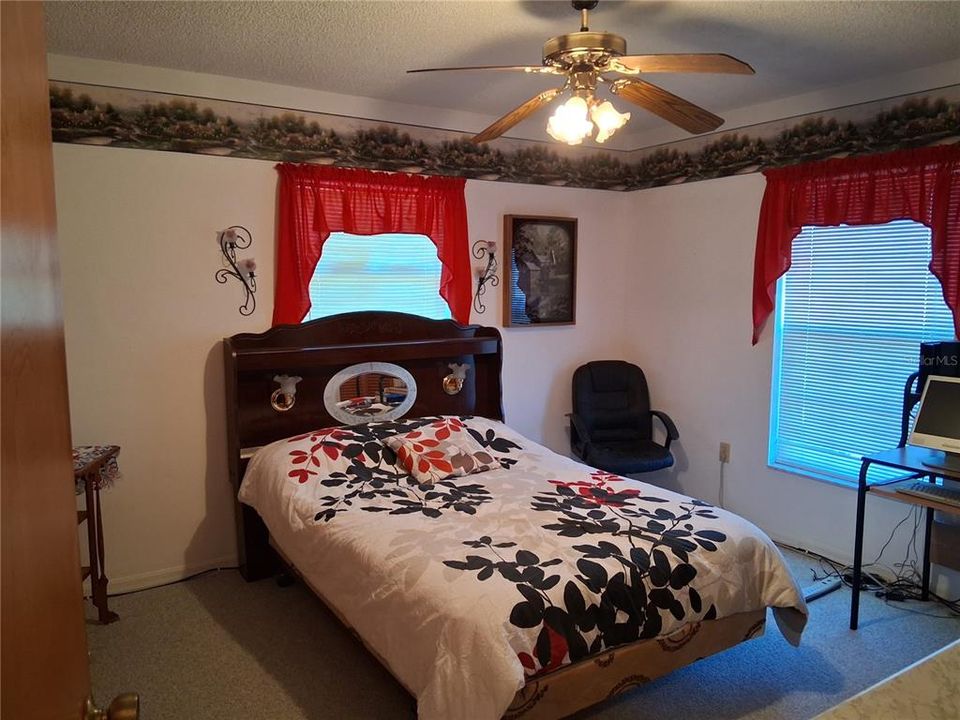 For Sale: $244,000 (2 beds, 2 baths, 1116 Square Feet)