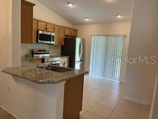 For Rent: $1,700 (3 beds, 2 baths, 1198 Square Feet)