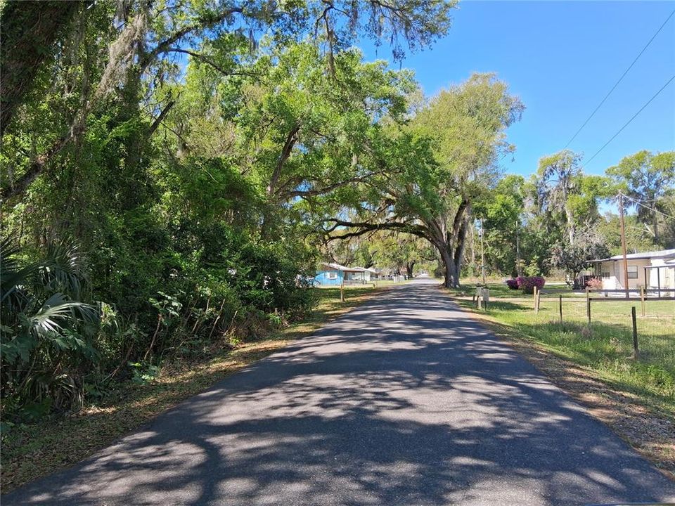 На продажу: $285,000 (2.40 acres)