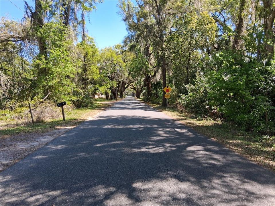 На продажу: $285,000 (2.40 acres)