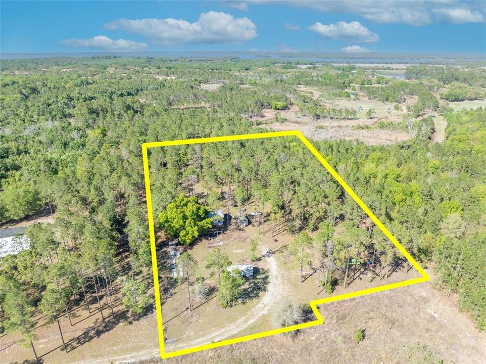 Под контрактом: $399,900 (5.30 acres)