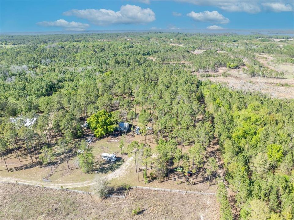 Под контрактом: $399,900 (5.30 acres)