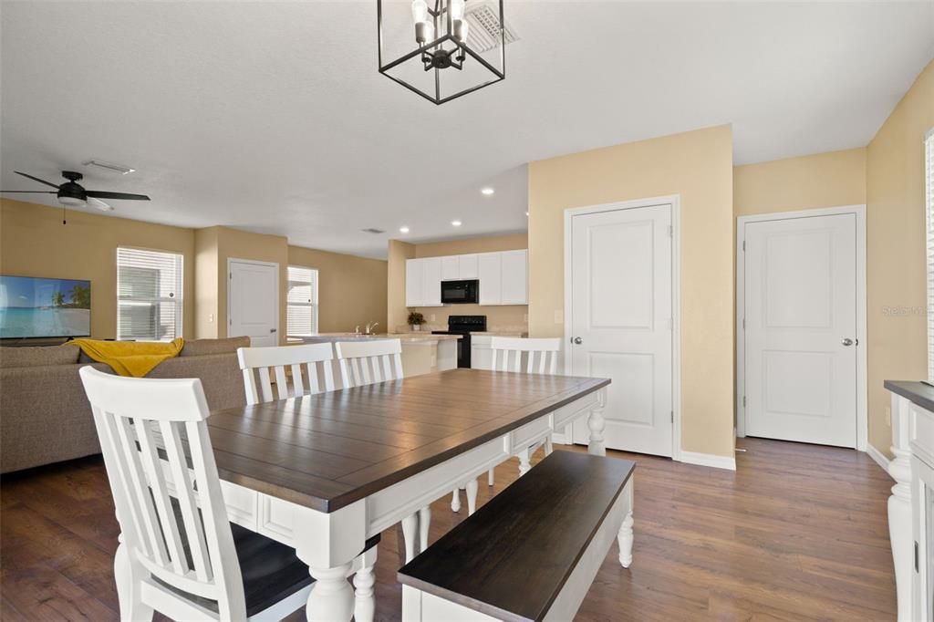 For Sale: $279,000 (4 beds, 3 baths, 2268 Square Feet)