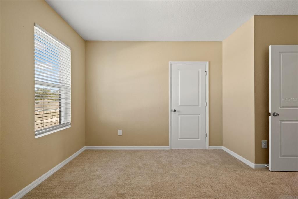 For Sale: $279,000 (4 beds, 3 baths, 2268 Square Feet)