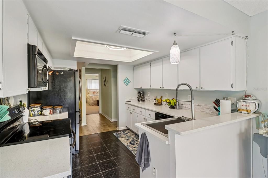 Active With Contract: $304,000 (2 beds, 2 baths, 1714 Square Feet)