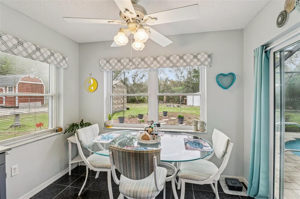 Active With Contract: $304,000 (2 beds, 2 baths, 1714 Square Feet)