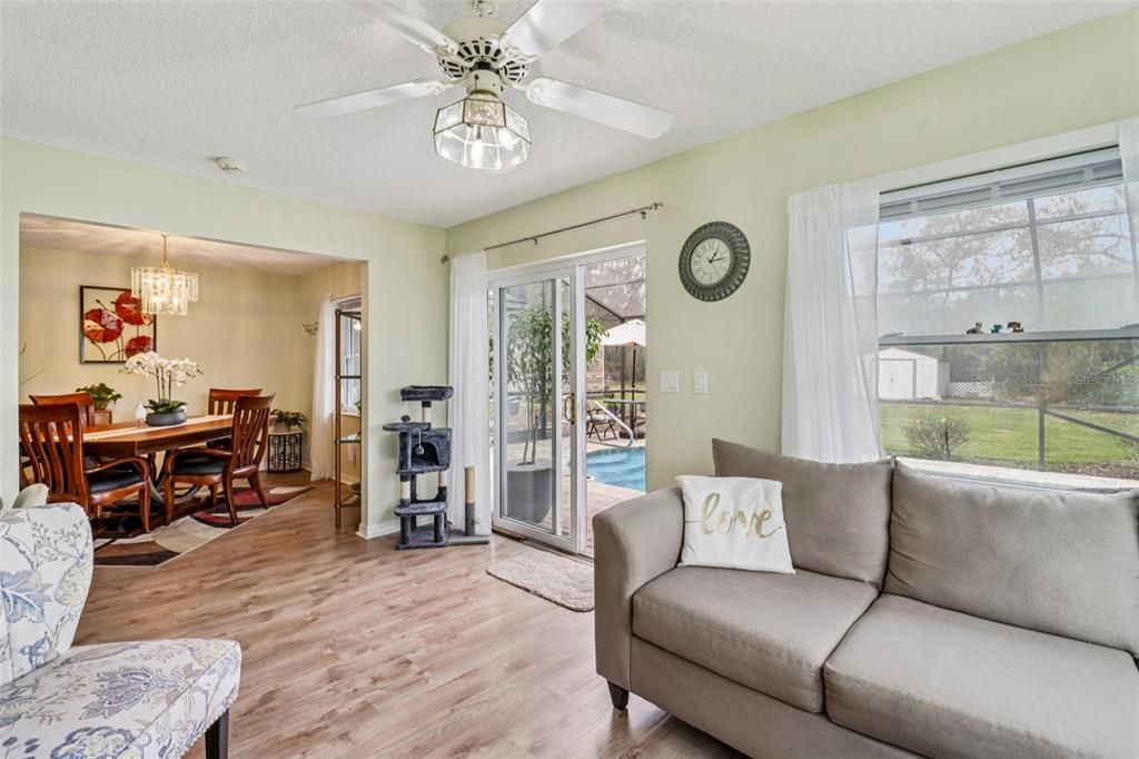 Active With Contract: $304,000 (2 beds, 2 baths, 1714 Square Feet)
