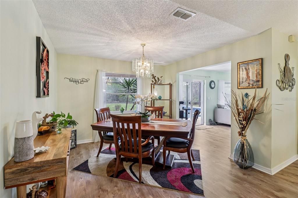 Active With Contract: $304,000 (2 beds, 2 baths, 1714 Square Feet)