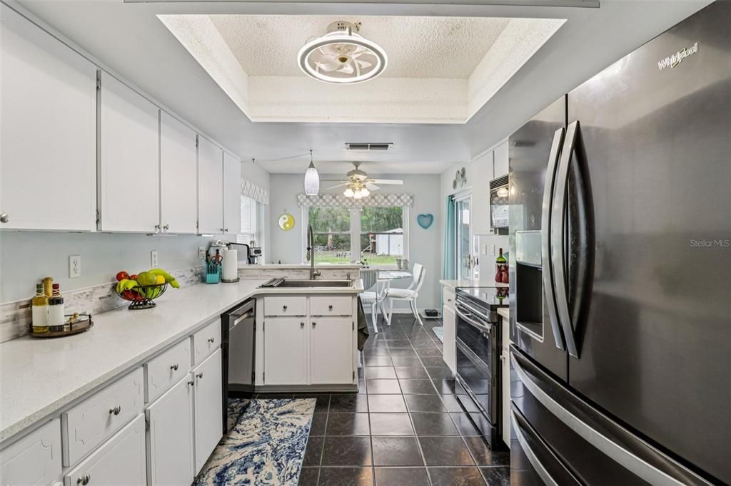 Active With Contract: $304,000 (2 beds, 2 baths, 1714 Square Feet)