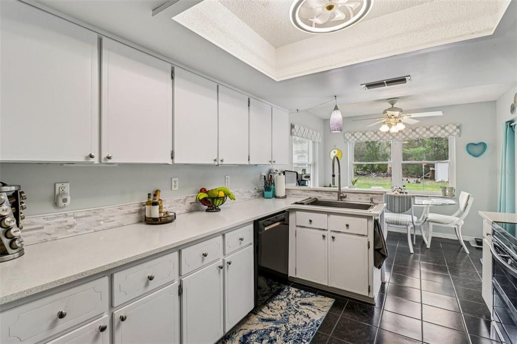 Active With Contract: $304,000 (2 beds, 2 baths, 1714 Square Feet)