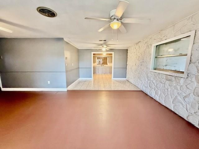 出租: $2,595 (4 贝兹, 3 浴室, 2595 平方英尺)