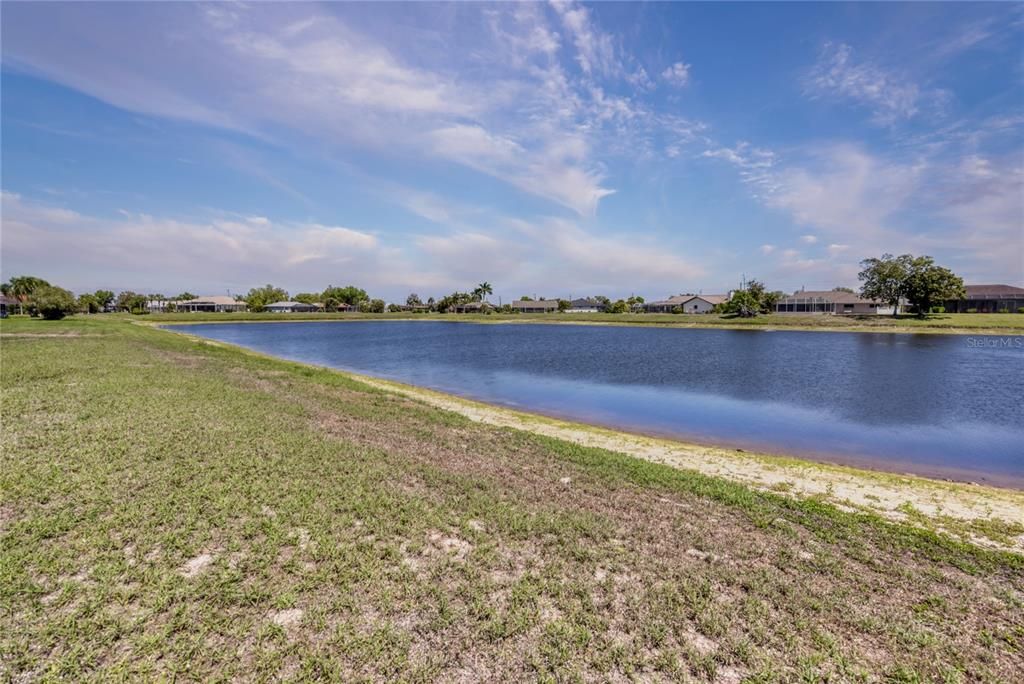 На продажу: $118,000 (0.23 acres)