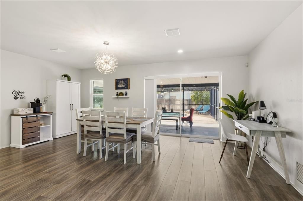 Active With Contract: $449,000 (3 beds, 2 baths, 1584 Square Feet)