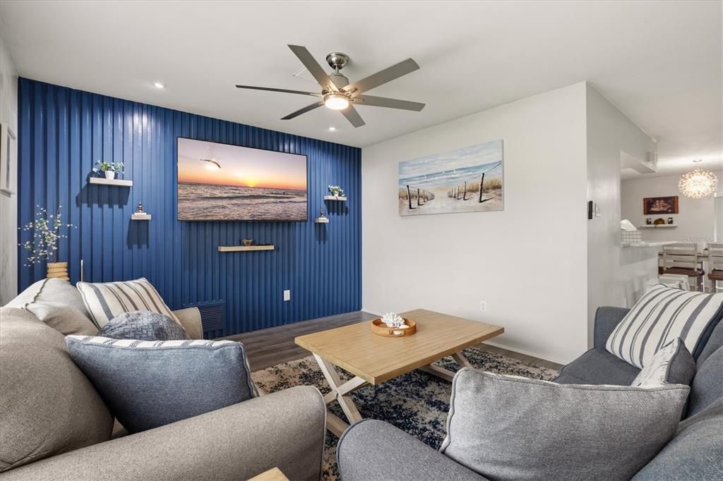 Active With Contract: $449,000 (3 beds, 2 baths, 1584 Square Feet)