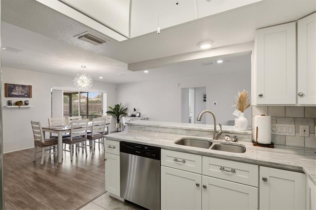 Active With Contract: $449,000 (3 beds, 2 baths, 1584 Square Feet)