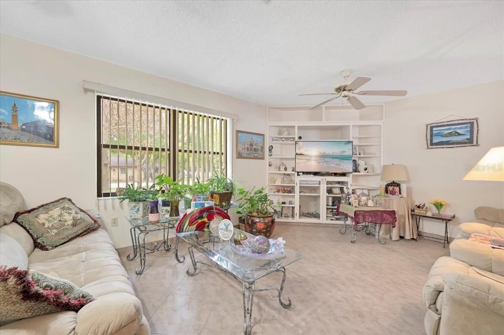 En Venta: $259,900 (3 camas, 2 baños, 1511 Pies cuadrados)