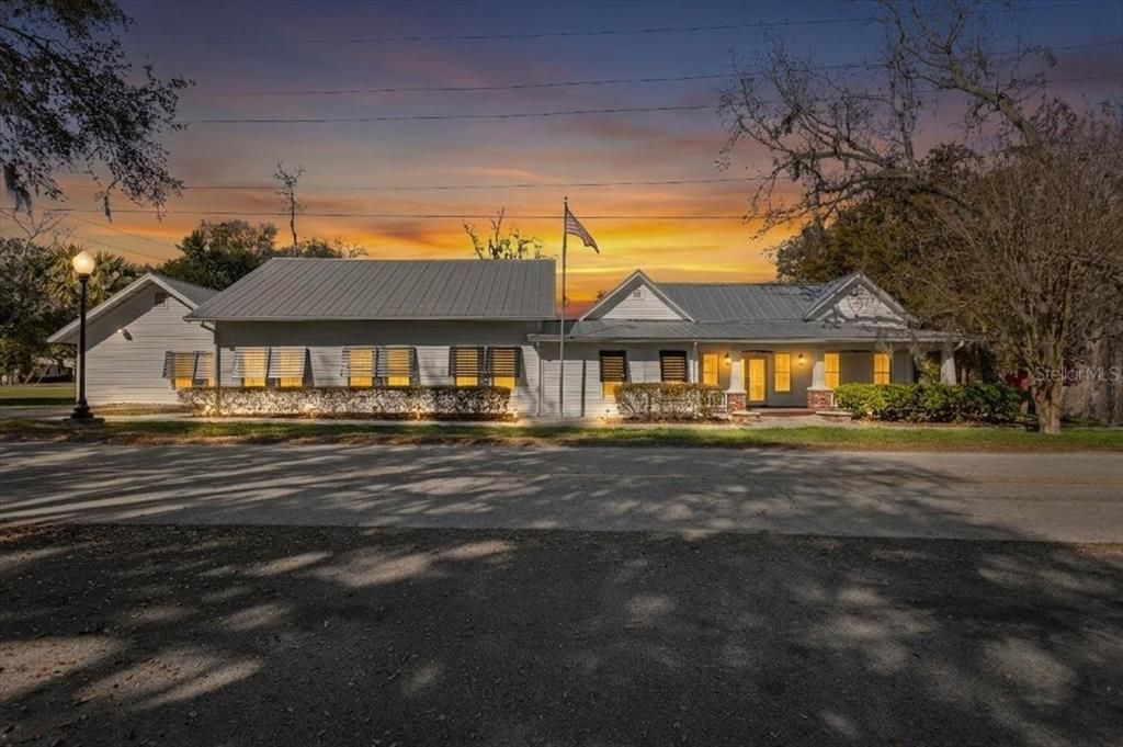 For Sale: $699,900 (0 beds, 0 baths, 3672 Square Feet)