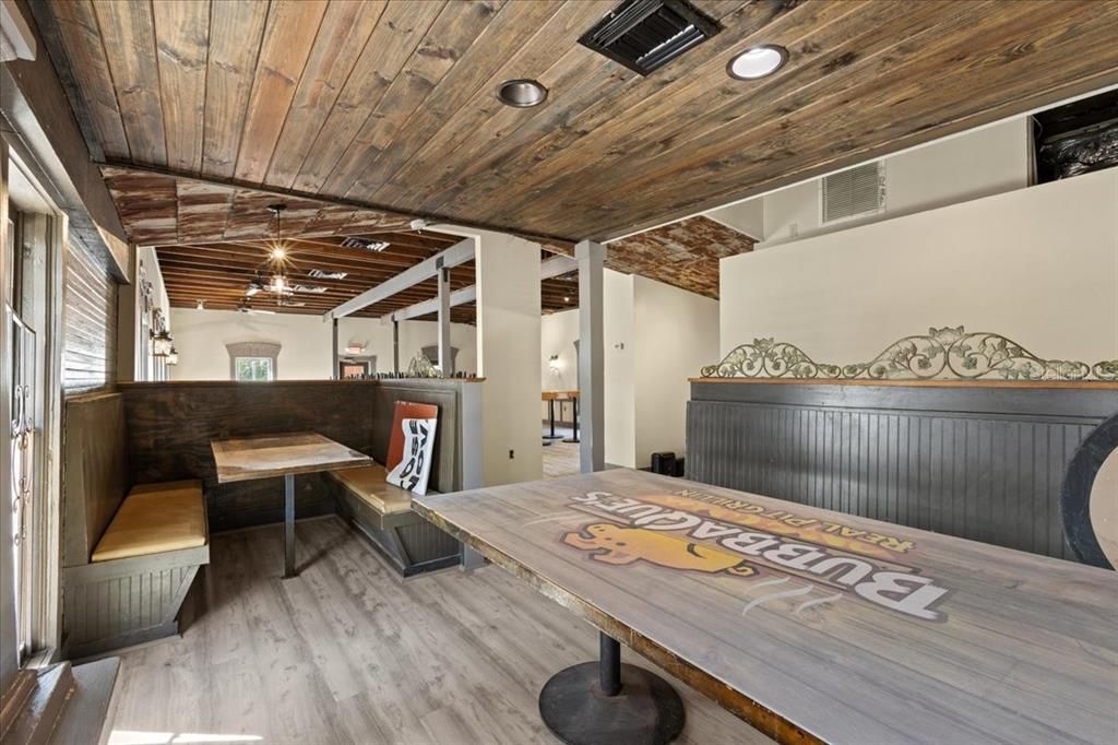 For Sale: $699,900 (0 beds, 0 baths, 3672 Square Feet)