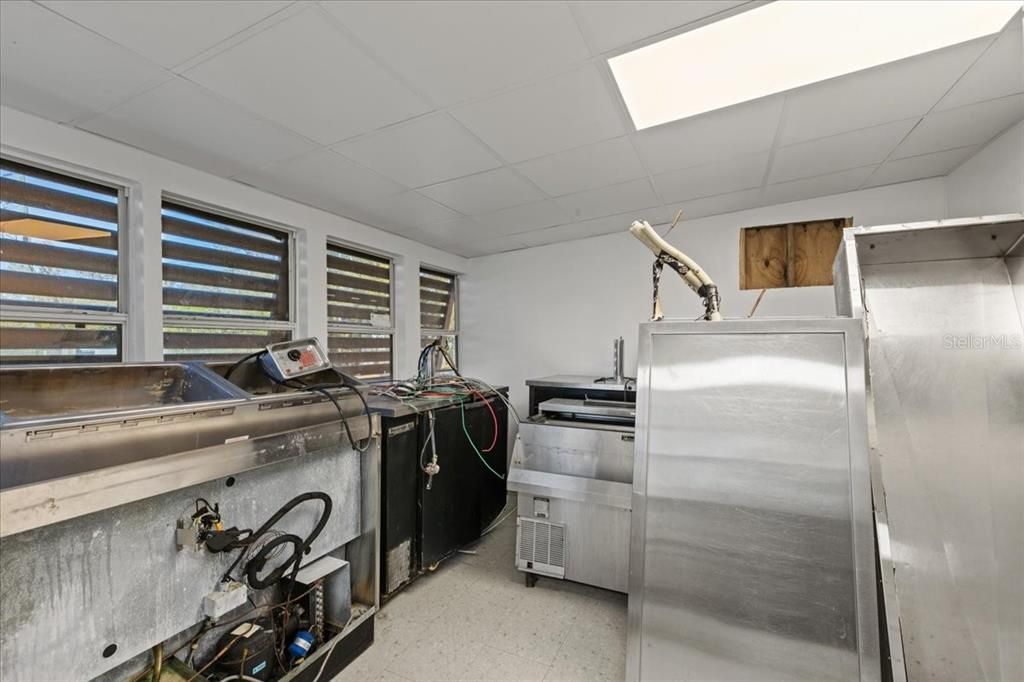 For Sale: $699,900 (0 beds, 0 baths, 3672 Square Feet)