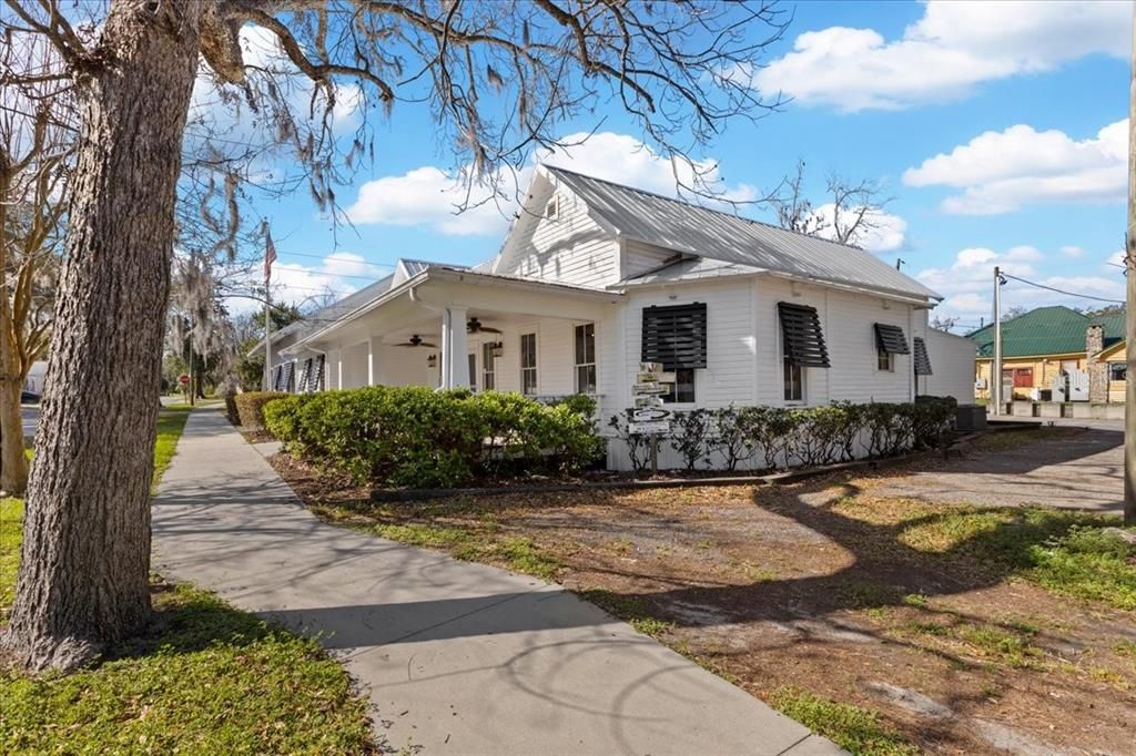 For Sale: $699,900 (0 beds, 0 baths, 3672 Square Feet)