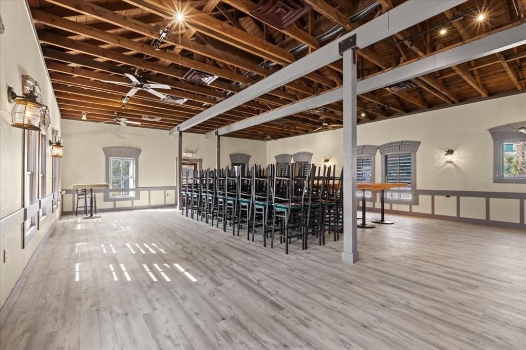 For Sale: $699,900 (0 beds, 0 baths, 3672 Square Feet)