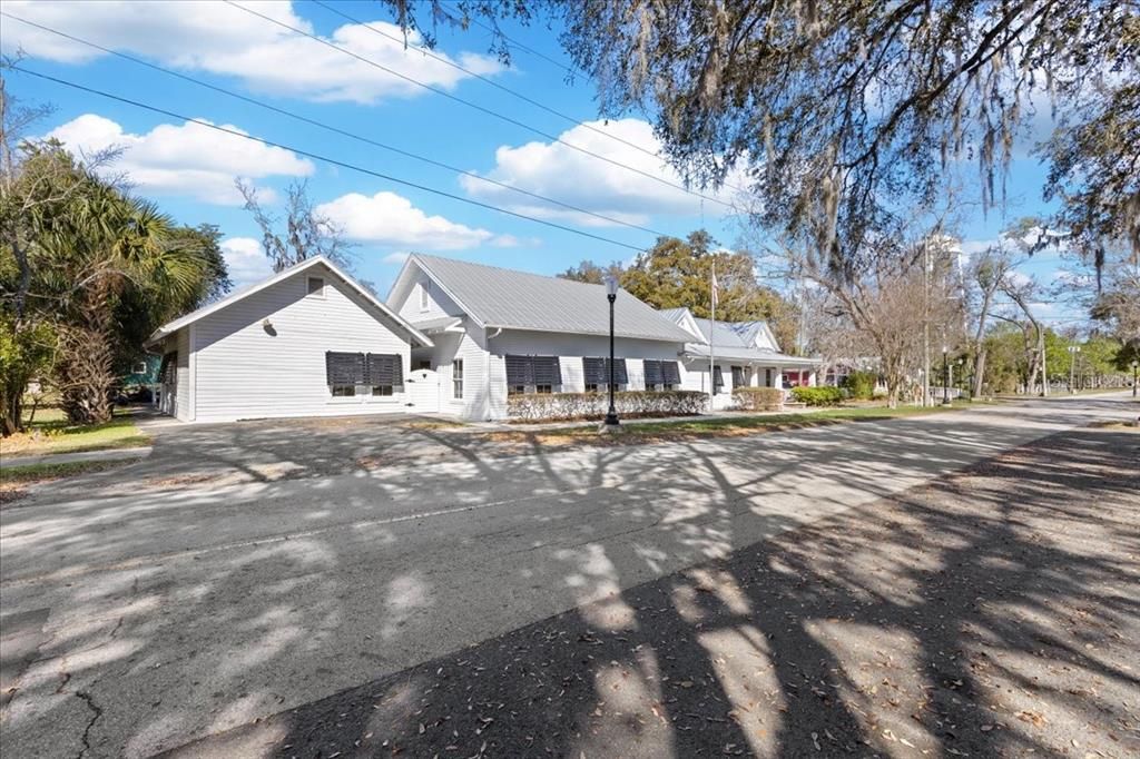 For Sale: $699,900 (0 beds, 0 baths, 3672 Square Feet)