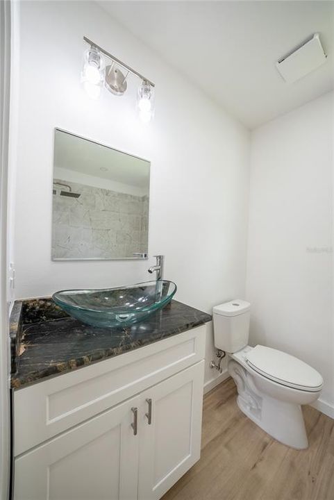 En Venta: $249,900 (2 camas, 2 baños, 1200 Pies cuadrados)