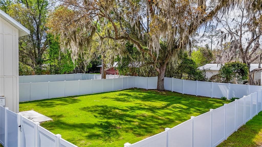 En Venta: $249,900 (2 camas, 2 baños, 1200 Pies cuadrados)