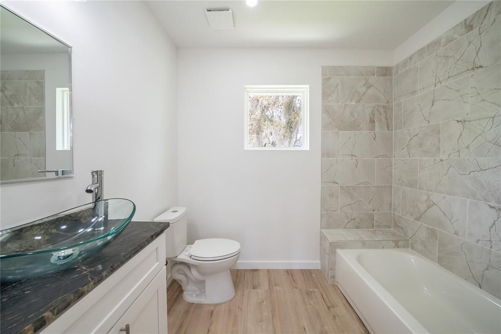 En Venta: $249,900 (2 camas, 2 baños, 1200 Pies cuadrados)