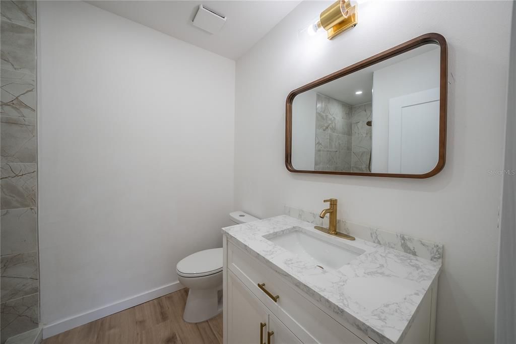 En Venta: $249,900 (2 camas, 2 baños, 1200 Pies cuadrados)