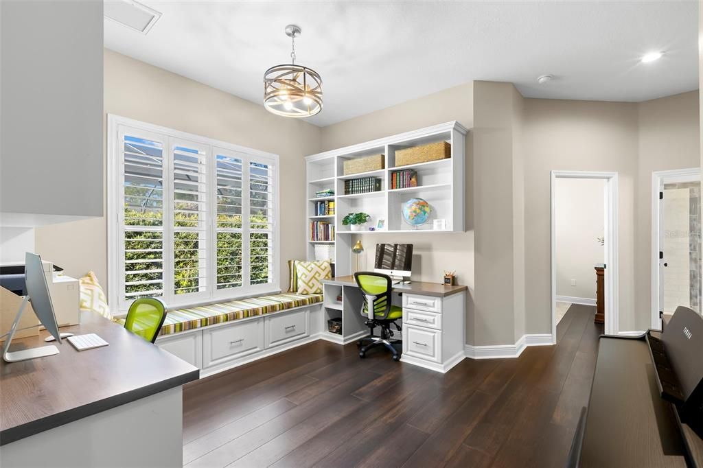 Active With Contract: $1,375,000 (5 beds, 4 baths, 4201 Square Feet)