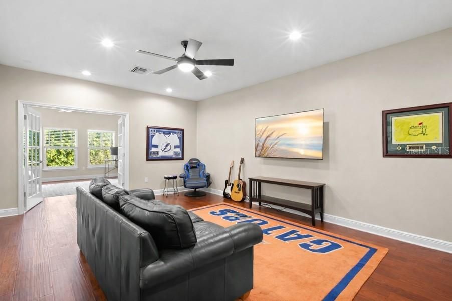 Active With Contract: $1,375,000 (5 beds, 4 baths, 4201 Square Feet)