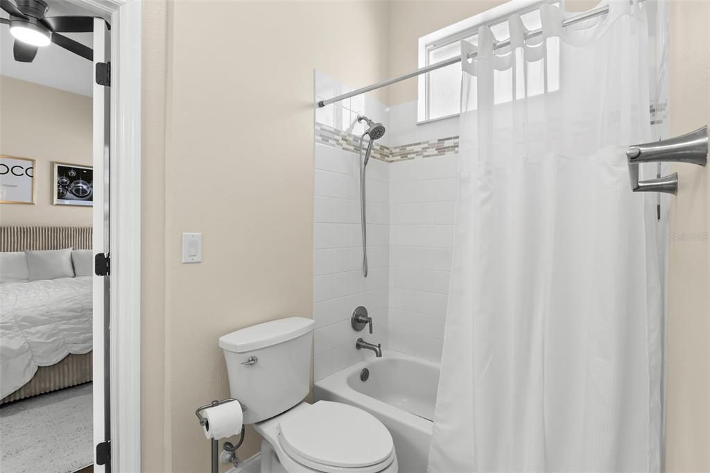 Active With Contract: $1,375,000 (5 beds, 4 baths, 4201 Square Feet)