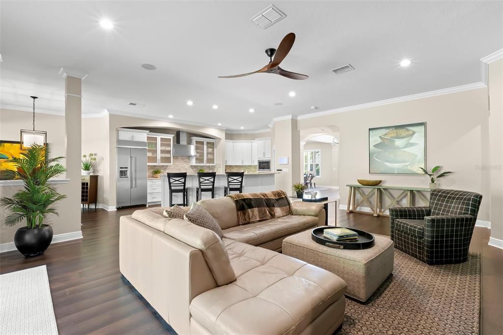 Active With Contract: $1,375,000 (5 beds, 4 baths, 4201 Square Feet)