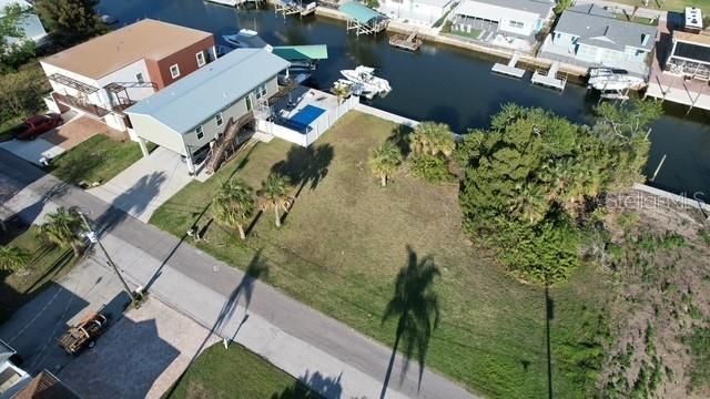 На продажу: $319,000 (0.13 acres)