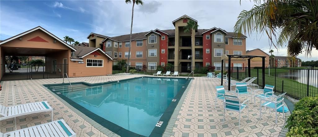Activo con contrato: $224,900 (2 camas, 2 baños, 1026 Pies cuadrados)