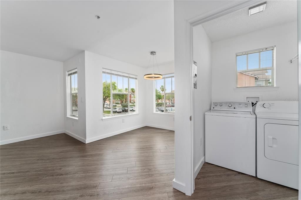Activo con contrato: $224,900 (2 camas, 2 baños, 1026 Pies cuadrados)